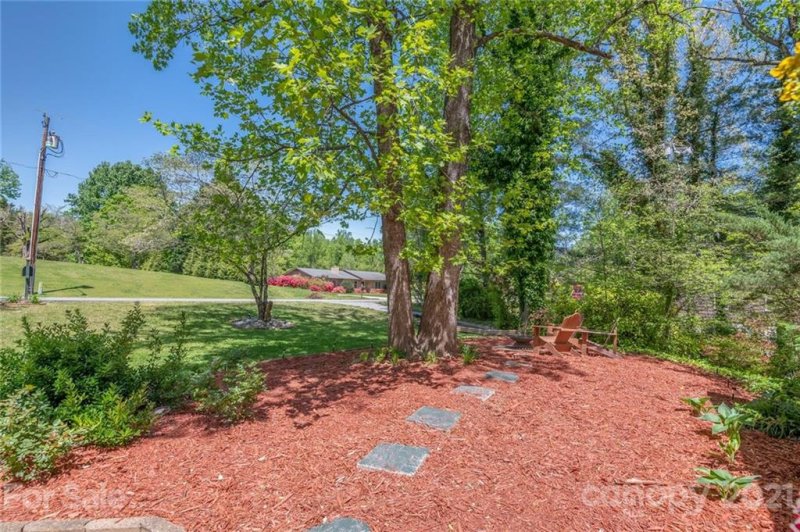 Property image 4 at 383 Holly Hill Drive, Columbus, NC 28722