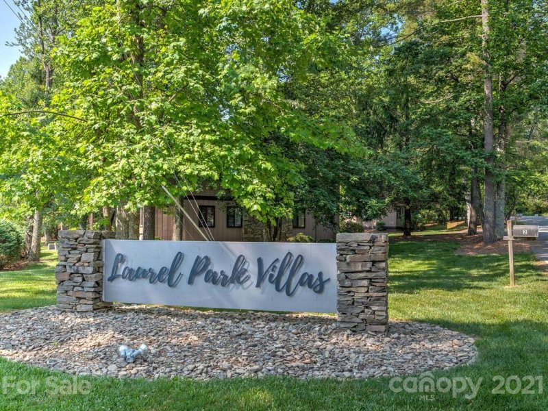 Property image 3 at 3 Lake Drive, Laurel Park, NC 28739