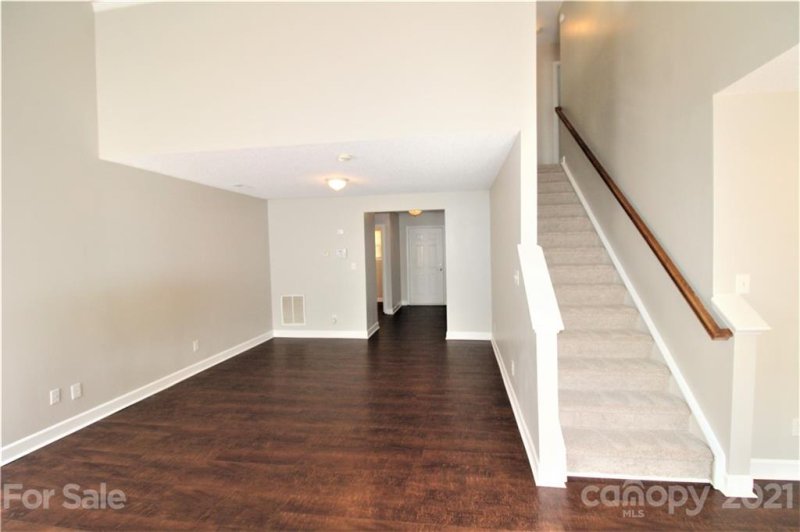 Property image 3 at 1320 Winding Branch Court, Charlotte, NC 28216
