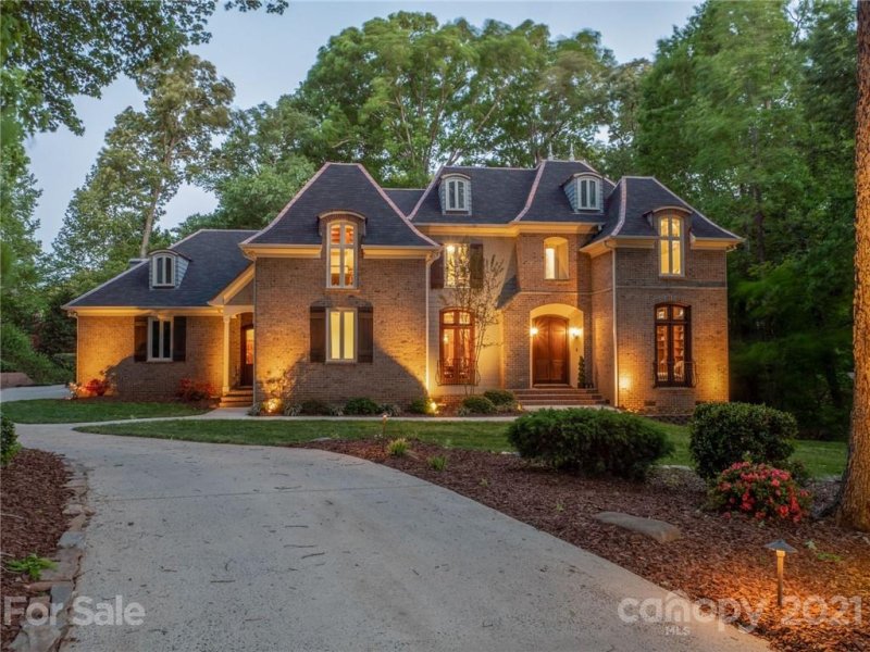 Property image 3 at 8715 Goose Pond Cove, Waxhaw, NC 28173