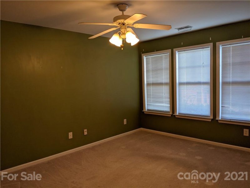 Property image 3 at 6613 Vlosi Drive, Charlotte, NC 28226