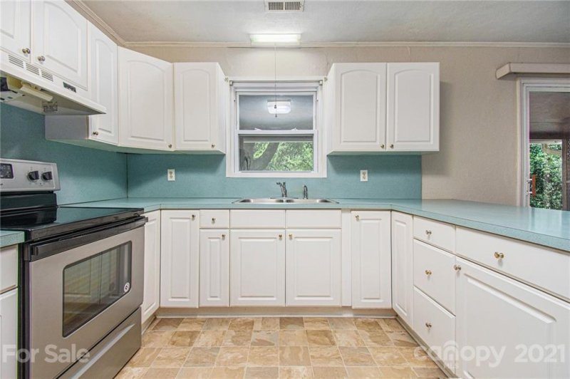 Property image 4 at 3477 Saint James Church Road, Denver, NC 28037