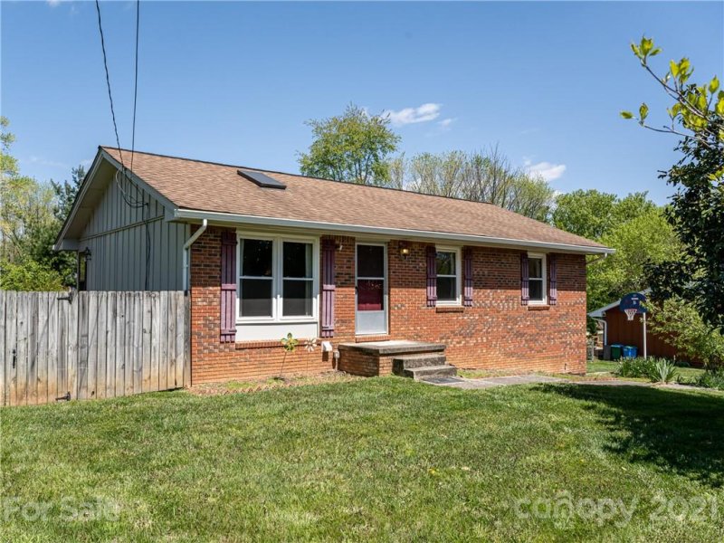 Property image 2 at 18 Fieldcrest Road, Arden, NC 28704