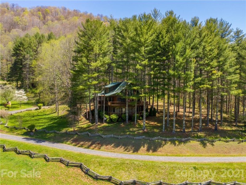 Property image 3 at 206 White Pine Lane, Bakersville, NC 28705