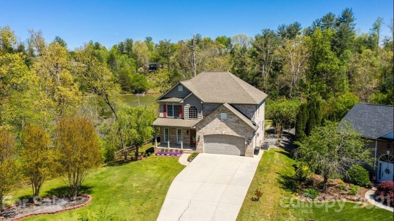 Property image 4 at 4736 Crystal Falls Avenue, Hickory, NC 28601