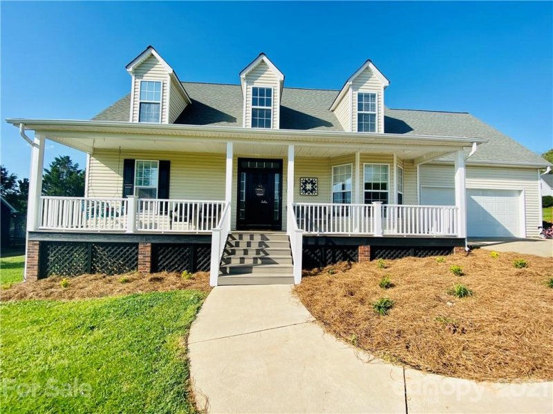 734 Hathcock Glen Drive