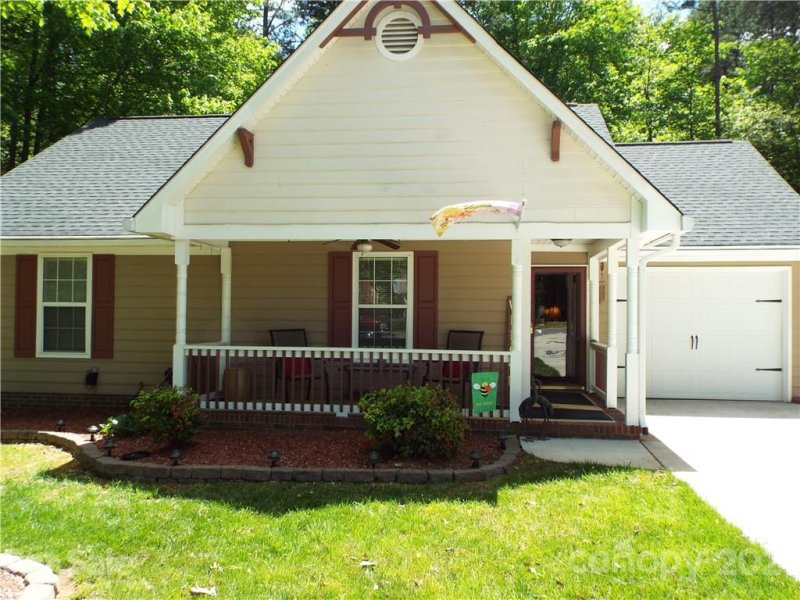 Property image 2 at 7128 Catawba Springs Road, Denver, NC 28037