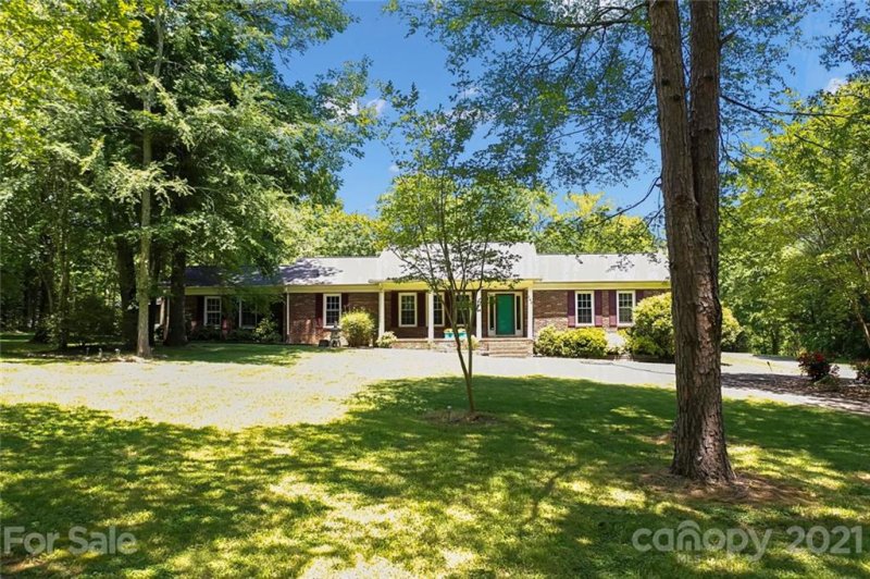 Property image 4 at 165 Falcon Drive, Concord, NC 28025