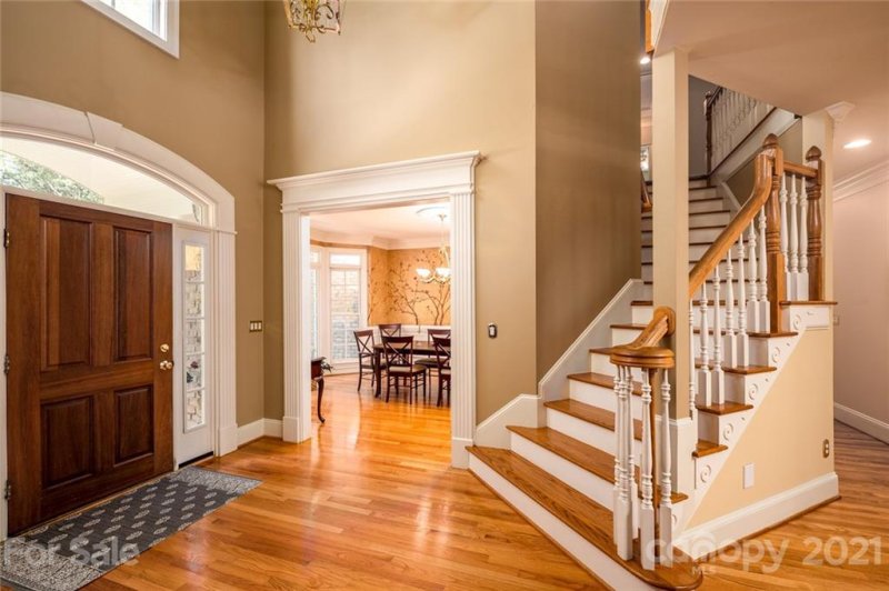 Property image 3 at 1712 Rosebank Lane, Charlotte, NC 28226