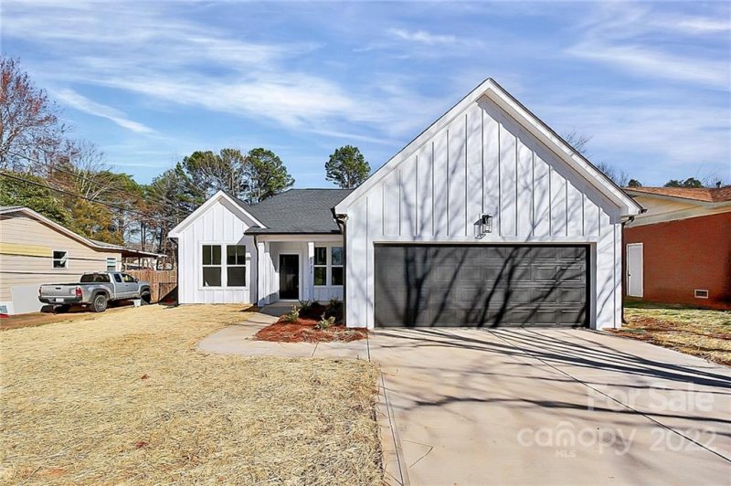 6733 Ellendale Drive