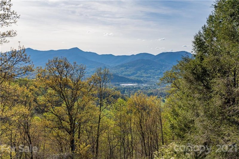 Property image 2 at 190 Equestrian Drive, Waynesville, NC 28786
