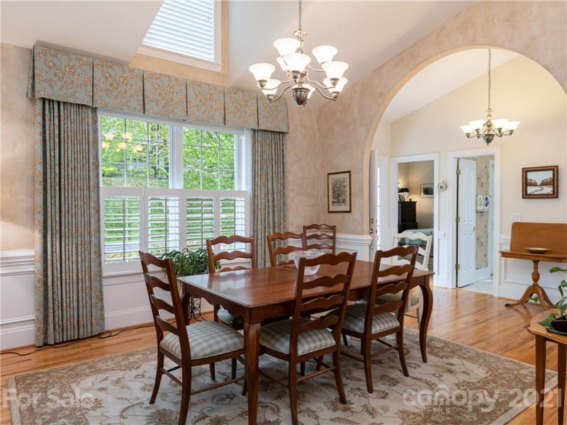 Property image 5 at 106 Silk Tree Lane, Asheville, NC 28803