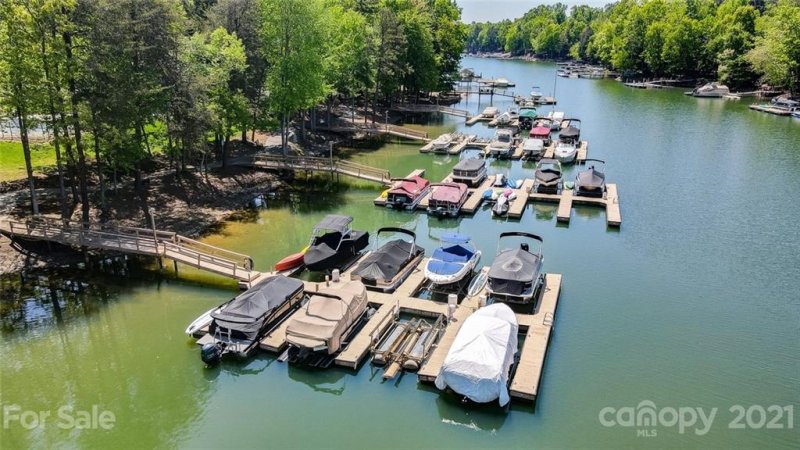 Property image 5 at 194 Cove Creek Loop, Mooresville, NC 28117