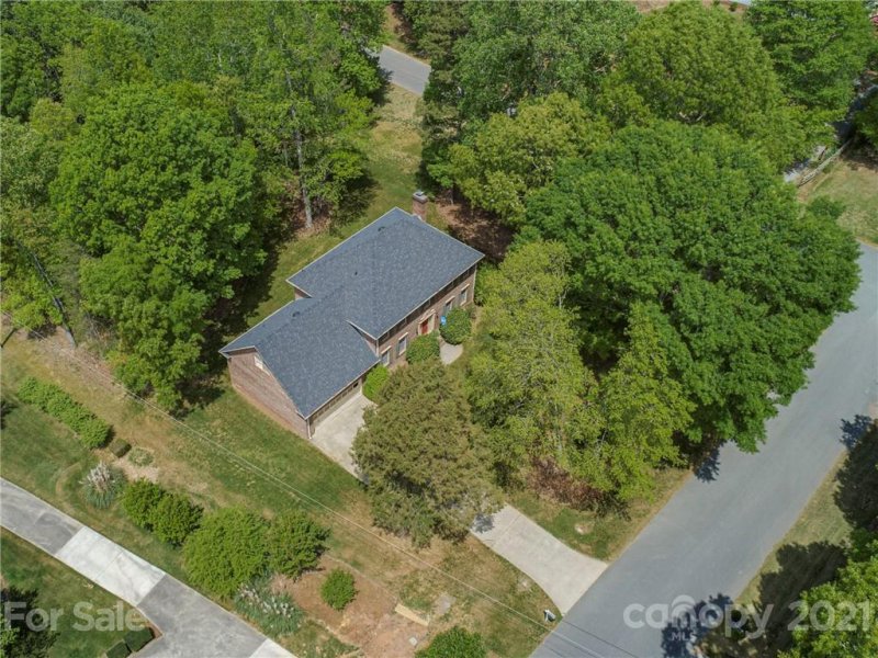 Property image 3 at 10400 Andiron Drive, Matthews, NC 28105
