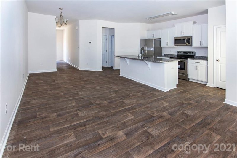 Property image 3 at 6034 Guildford Hill Lane, Charlotte, NC 28215