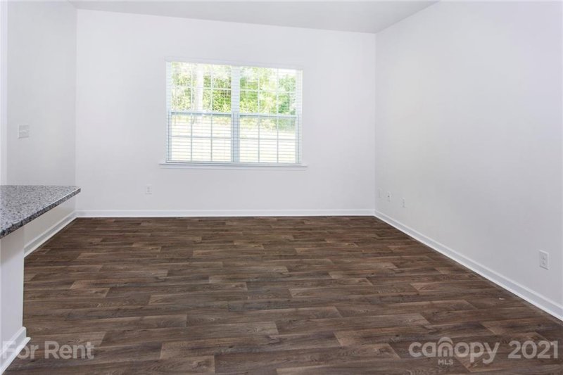 Property image 5 at 6034 Guildford Hill Lane, Charlotte, NC 28215