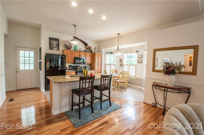 Property image 2 at 109 Gatwick Court, Statesville, NC 28677