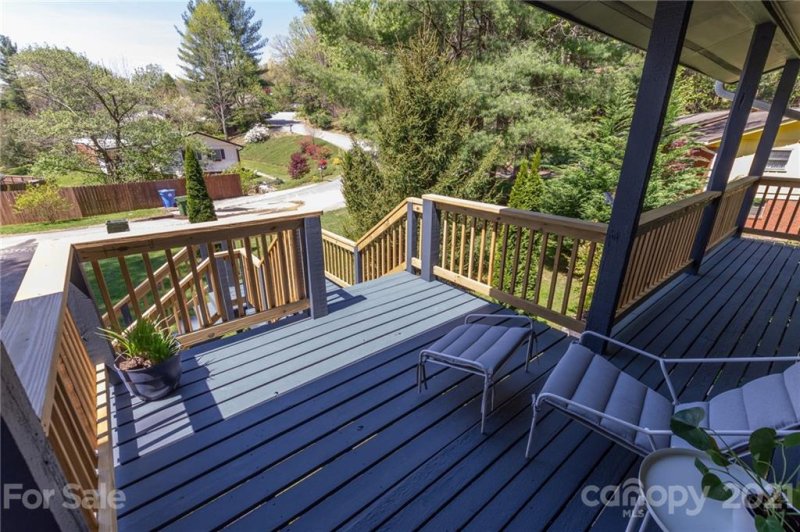 Property image 2 at 27 Brookcliff Drive, Asheville, NC 28804