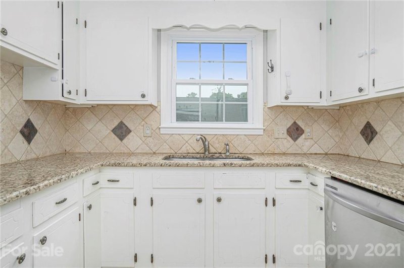 Property image 4 at 2325 Jefferson Avenue, Gastonia, NC 28056