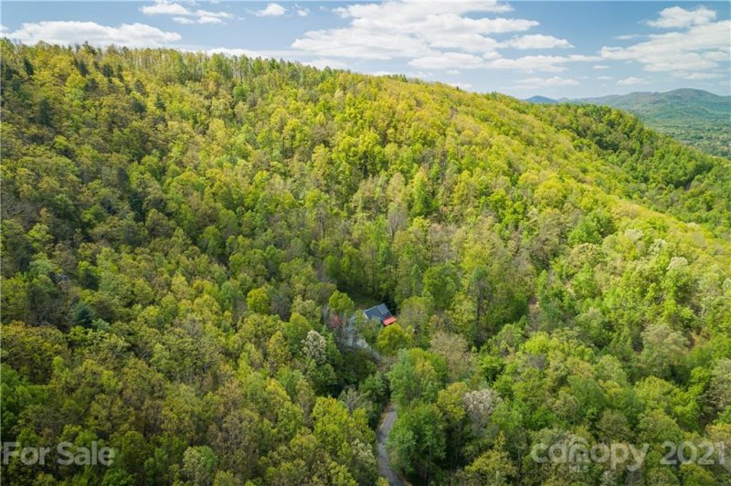 Property image 4 at 3336 Stones Throw Drive, Valdese, NC 28690