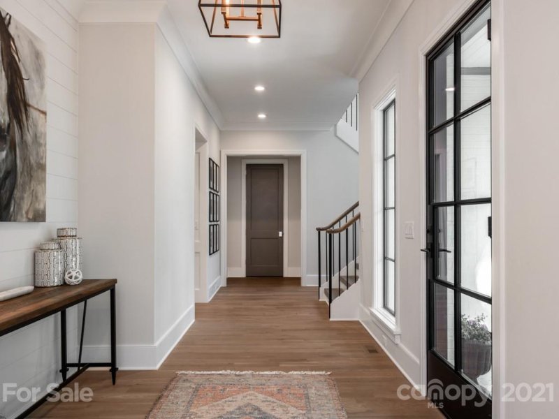 Property image 3 at 4450 Town And Country Drive, Charlotte, NC 28226