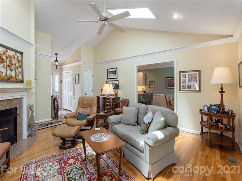 Property image 5 at 312 Charlestown Drive, Hendersonville, NC 28792