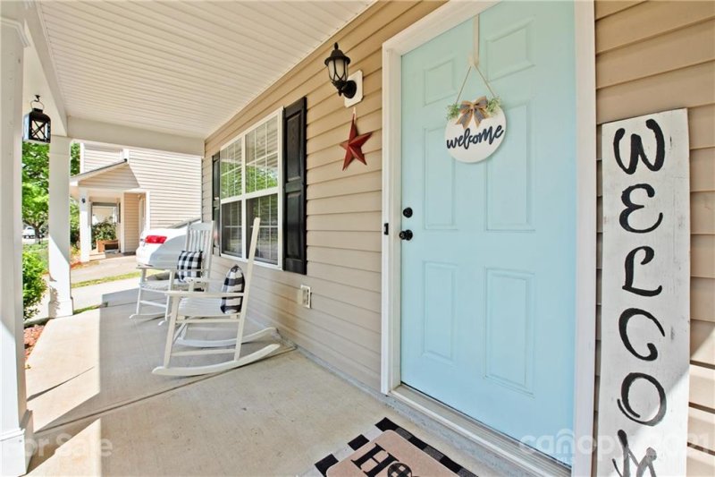 Property image 3 at 520 Jakes Ridge Lane, Mooresville, NC 28115