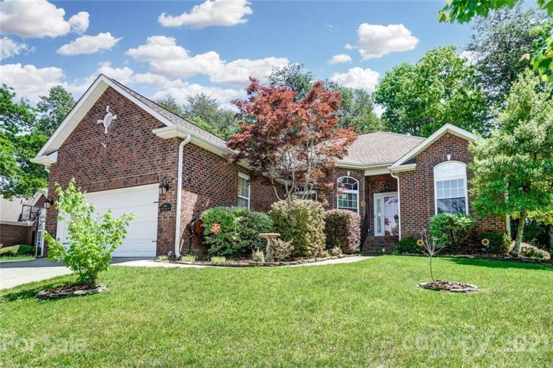 Property image 2 at 1144 Blowing Rock Cove, Fort Mill, SC 29708