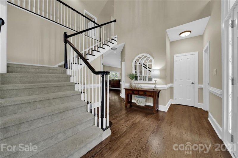 Property image 3 at 4616 Esherwood Lane, Charlotte, NC 28270