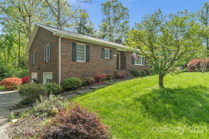 Property image 3 at 407 Timberline Drive, Morganton, NC 28655