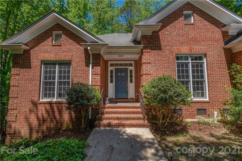 Property image 4 at 449 Beverly Circle, Charlotte, NC 28270
