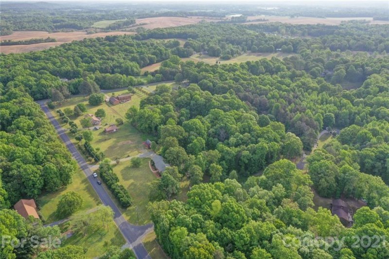 Property image 3 at 2802 Cedar Trail Lane, Wingate, NC 28174