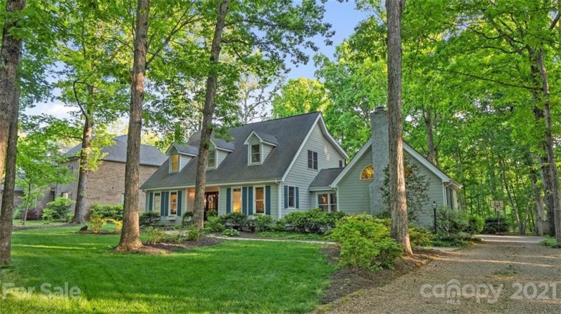 Property image 2 at 2933 Michelle Drive, Matthews, NC 28104