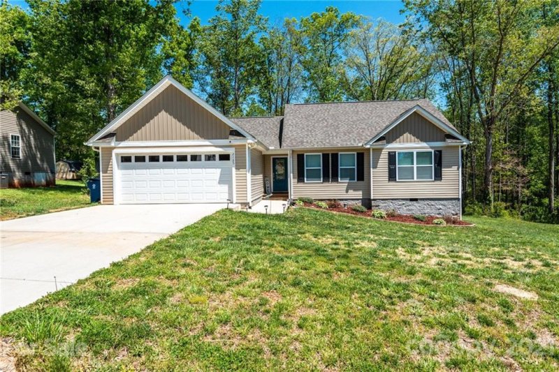 Property image 5 at 2125 Samanthas Wells None, Newton, NC 28658