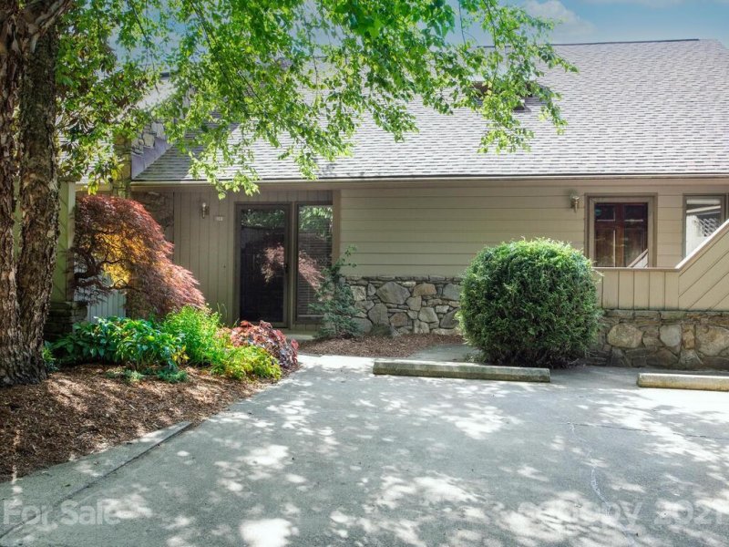 Property image 2 at 103 Timber Drive, Asheville, NC 28804