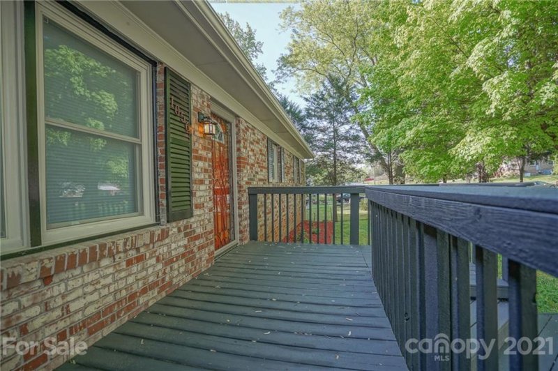 Property image 2 at 1056 Shenandoah Drive, Gastonia, NC 28052
