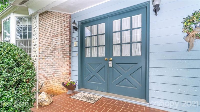 Property image 4 at 10 Mountainbrook Road, Asheville, NC 28805