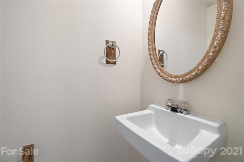 Property image 5 at 7605 Holly Grove Court, Charlotte, NC 28227