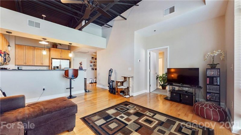 Property image 4 at 720 Governor Morrison Street, Charlotte, NC 28211