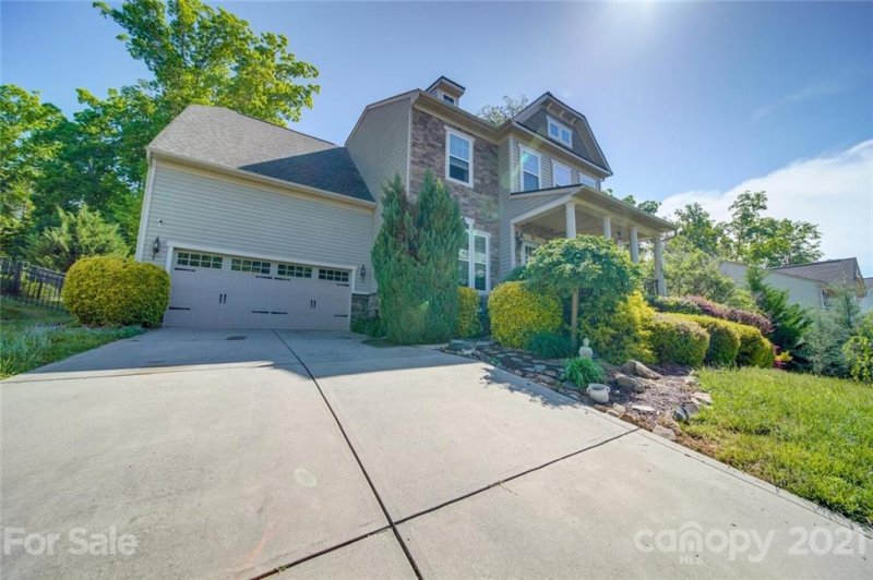 Property image 4 at 446 Leaf Arbor Court, Lake Wylie, SC 29710