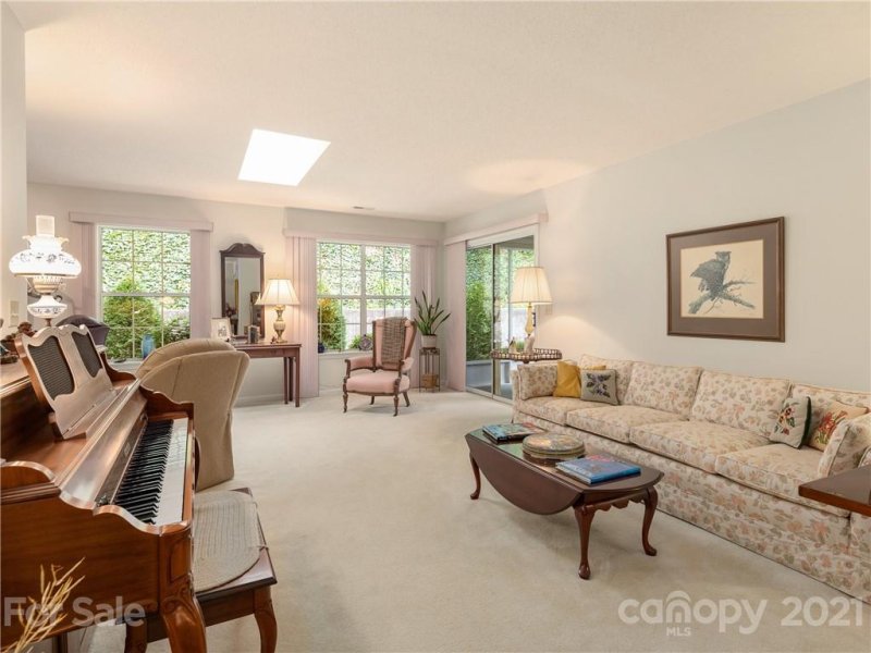 Property image 4 at 670 New Village Drive, Hendersonville, NC 28791