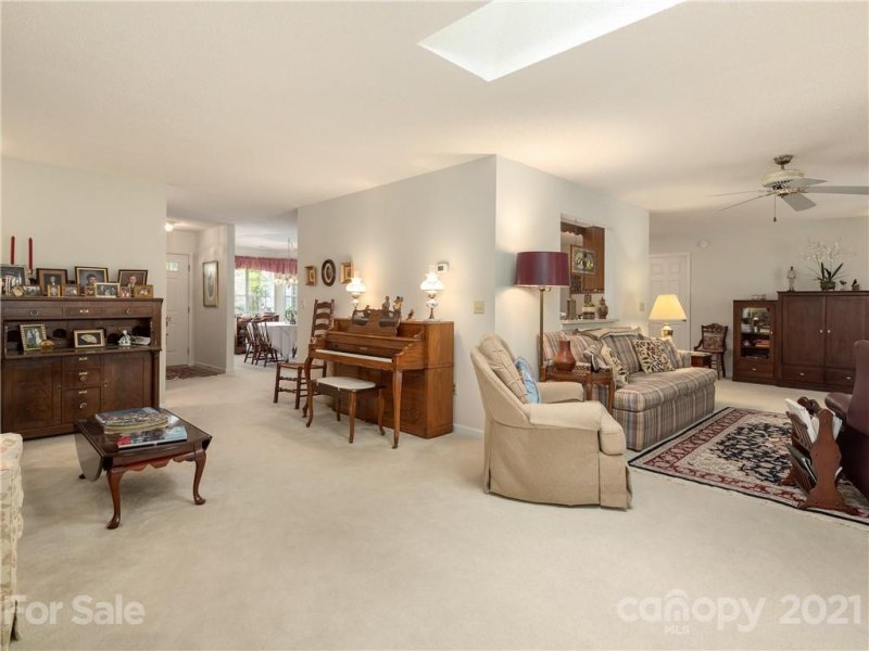 Property image 5 at 670 New Village Drive, Hendersonville, NC 28791