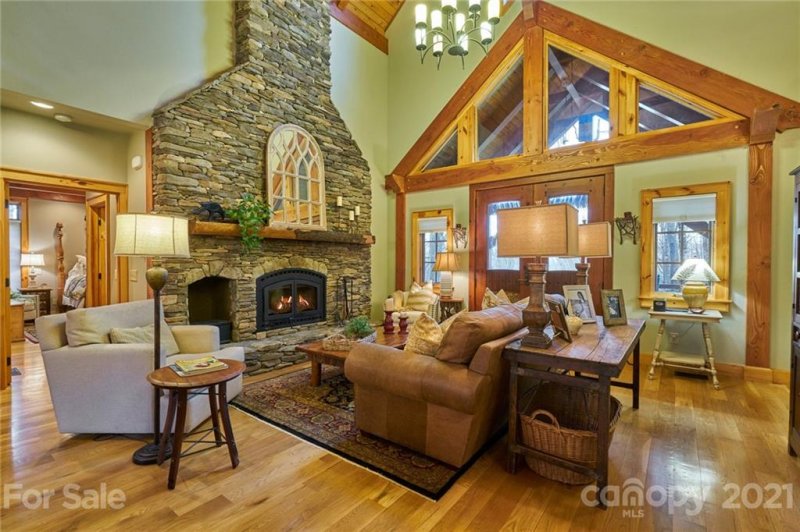 Property image 3 at 324 Chickasaw Trail, Blowing Rock, NC 28605