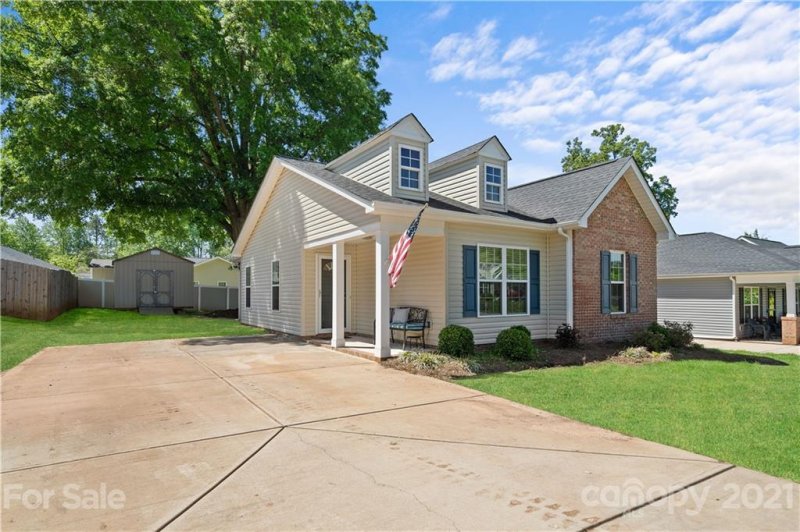 Property image 2 at 69 Sierra Street, Belmont, NC 28012