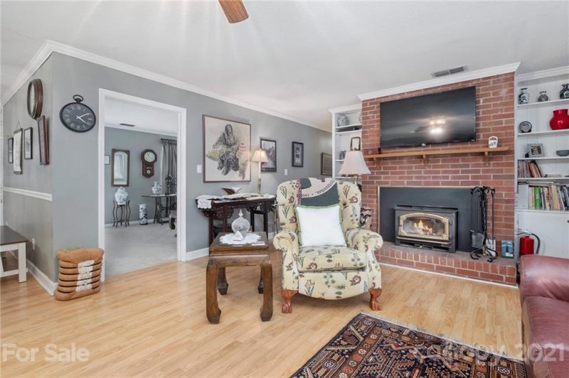 Property image 2 at 2002 Monticello Drive, Gastonia, NC 28056