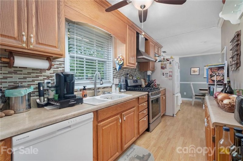 Property image 3 at 2002 Monticello Drive, Gastonia, NC 28056