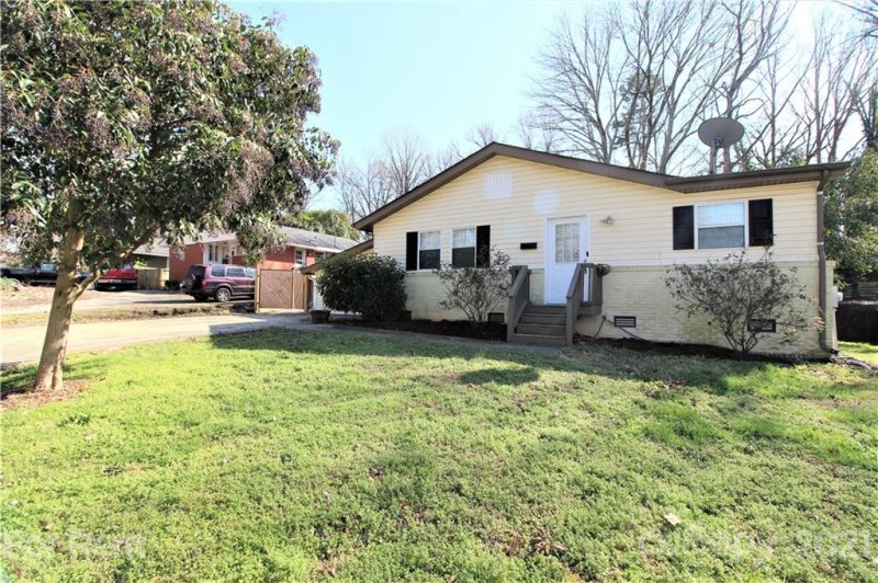 5062 Curtiswood Drive