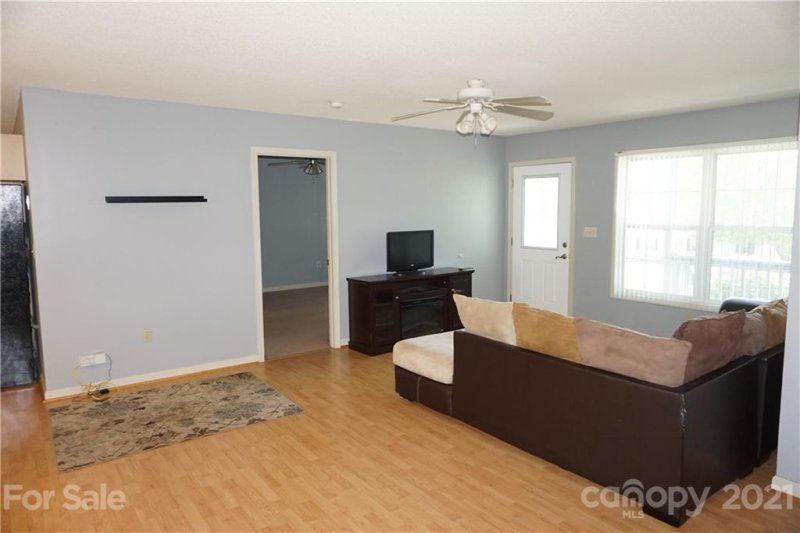 Property image 5 at 2125 Redberry Lane, Conover, NC 28613