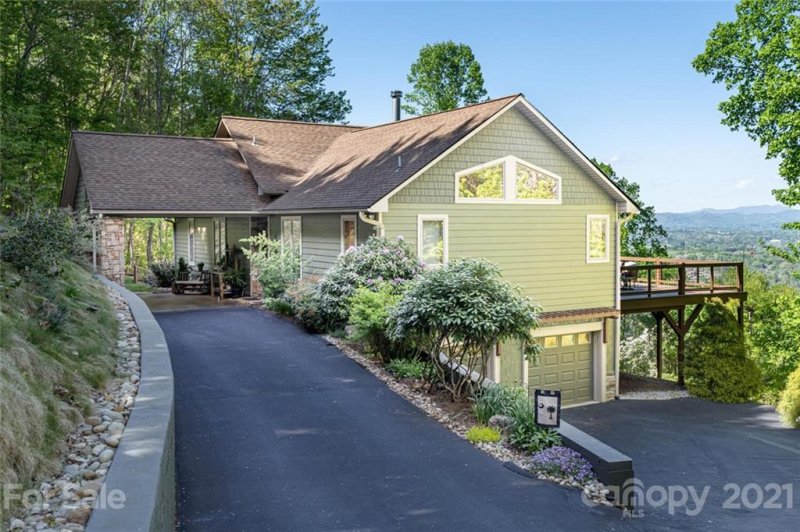 65 Gaston Mountain Road