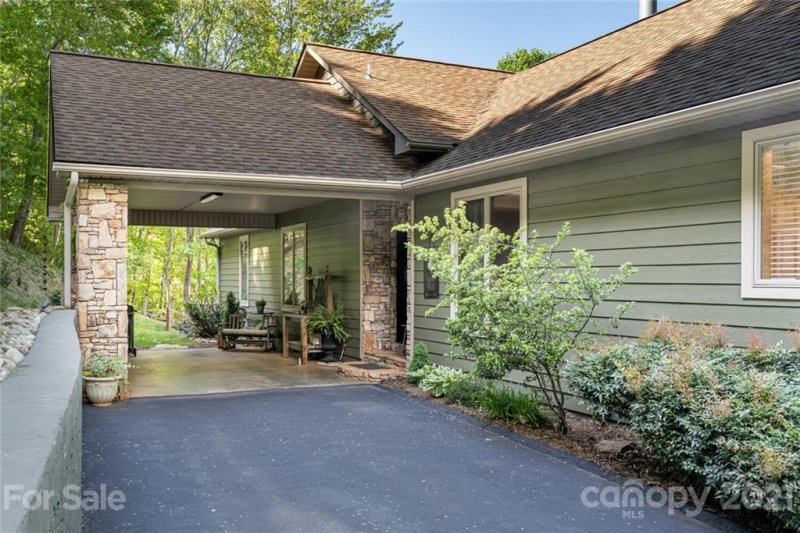 Property image 4 at 65 Gaston Mountain Road, Asheville, NC 28806